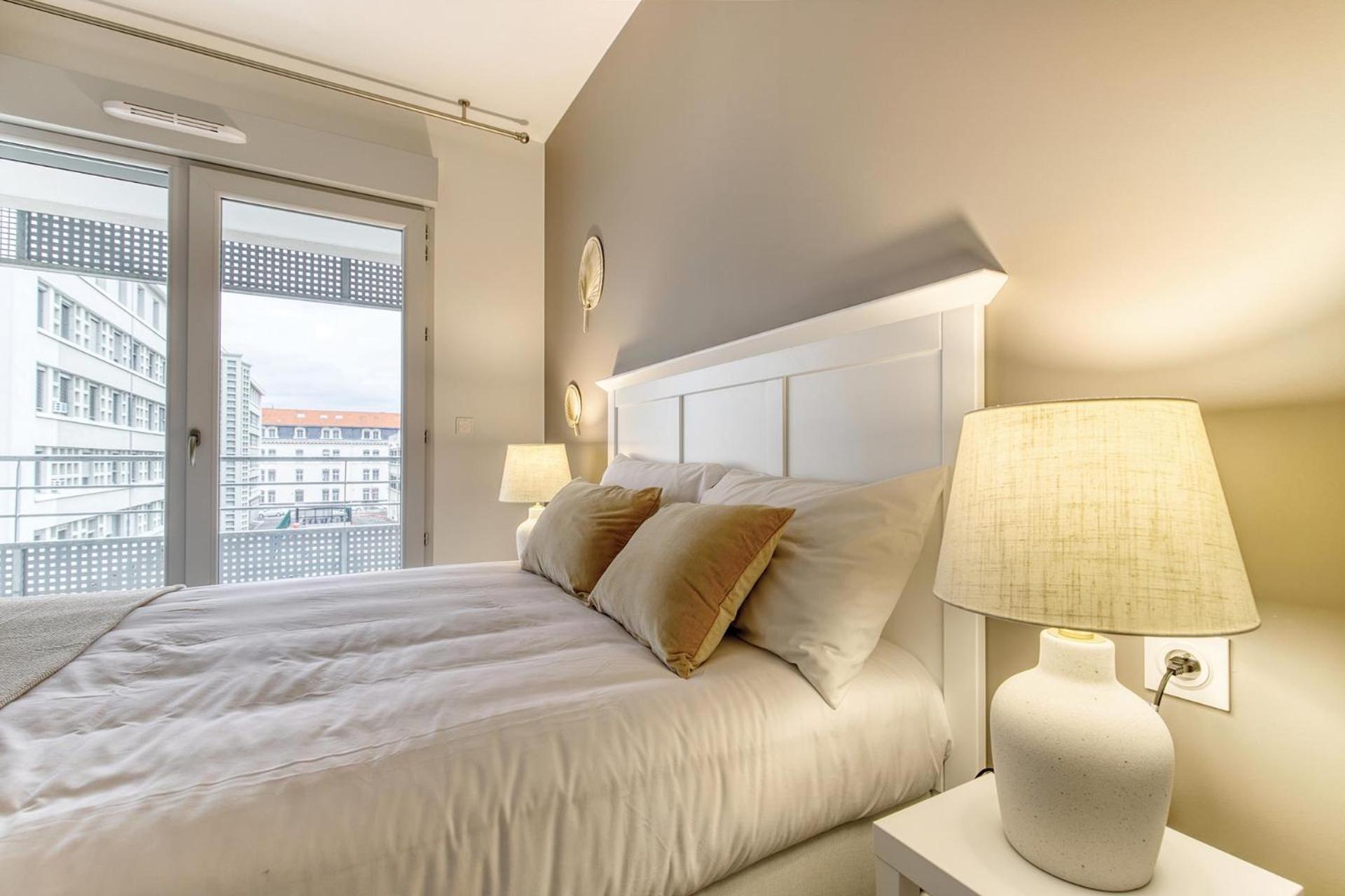 Ovelia Clermont-Ferrand - Le Puy Des Olivines Apartment Luaran gambar